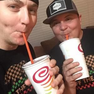 Meet your Posher, Johnny